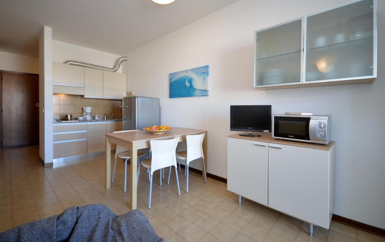 Residenza Olimpo Apartment Lignano Sabbiadoro Exterior photo