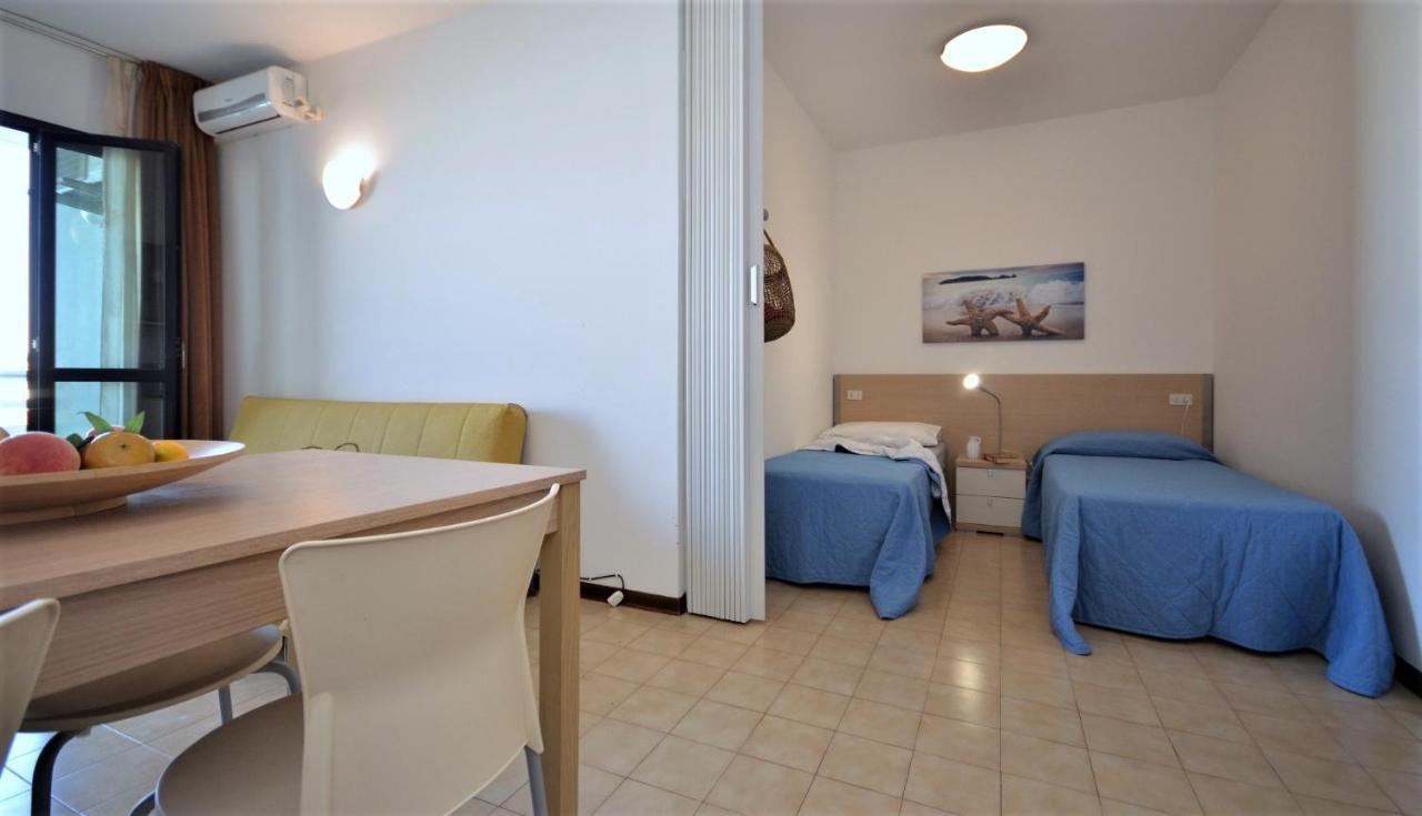 Residenza Olimpo Apartment Lignano Sabbiadoro Exterior photo